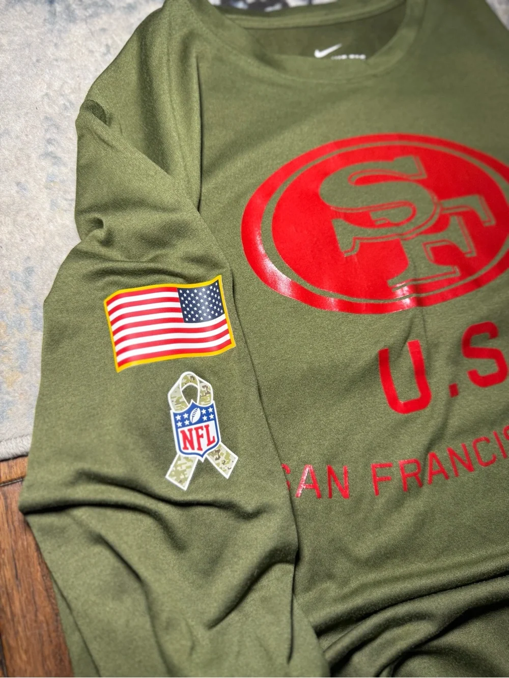 Nike Dri-FIT San Francisco 49ers Salute to Service Long Sleeve Shirt Youth XL